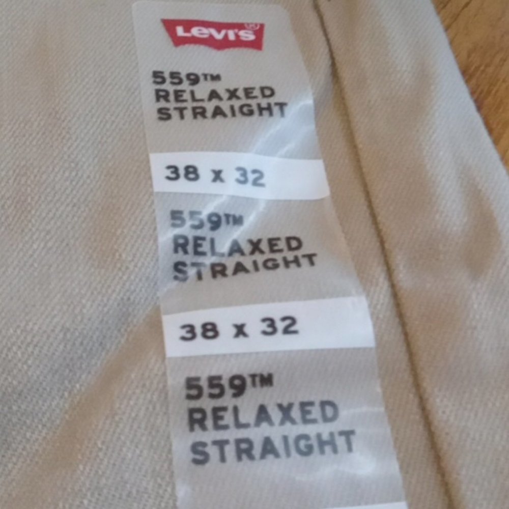 NWT Levi Strauss Relaxed Fit Men's Khaki Color Jeans Style 559 Size 38-32 - Picture 10 of 16